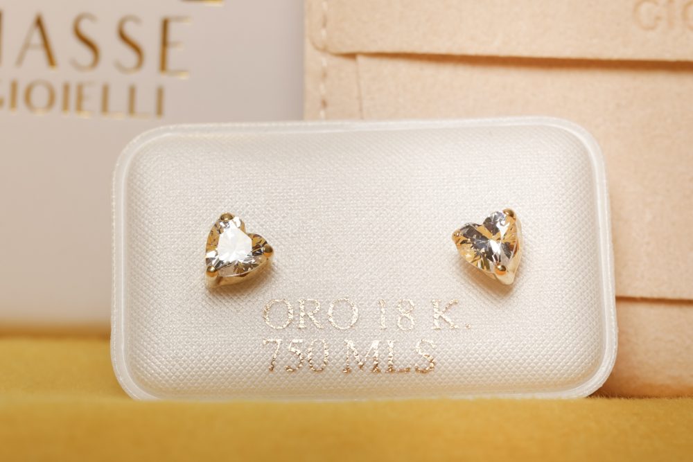 Aros de oro 18 quilates en forma de corazón con circón de 5 mm – Masse Gioielli